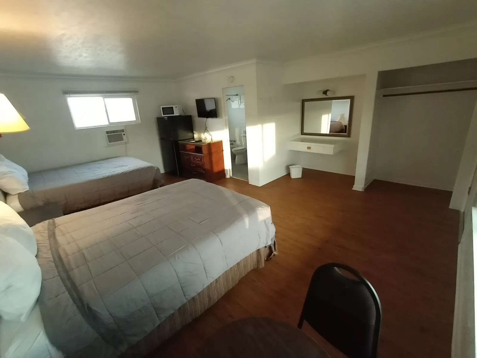 Monterey Motor Inn, 433 Addison Ave W, Twin Falls, ID
